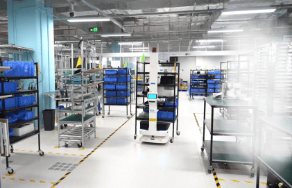 Robot sensors and LiDAR used for human tracking