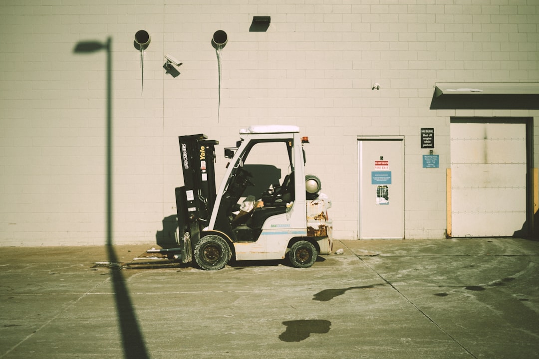 Reeman HAMMER Autonomous Forklift in industrial warehouse